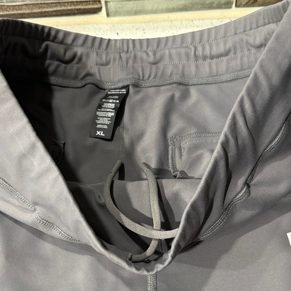 2 Alphalete Men’s Joggers - Picture 6 of 10
